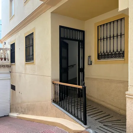 Reyes La Carihuela Apartment *