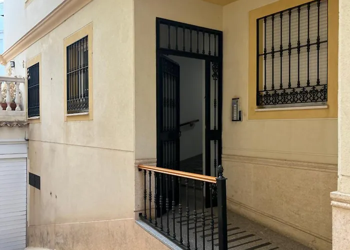 Reyes La Carihuela Lägenhet *